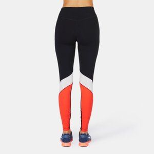 NIKE Legendary Fabric Twist Veneer Women's Trainin